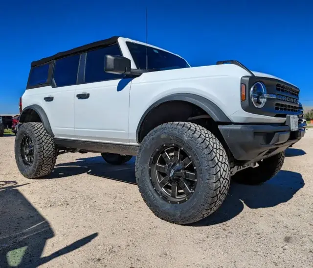 Ford Bronco build