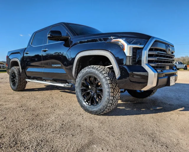 RC 3.5", 20X9 Fuel Flame, 35X12.50 Nitto Recon Grappler