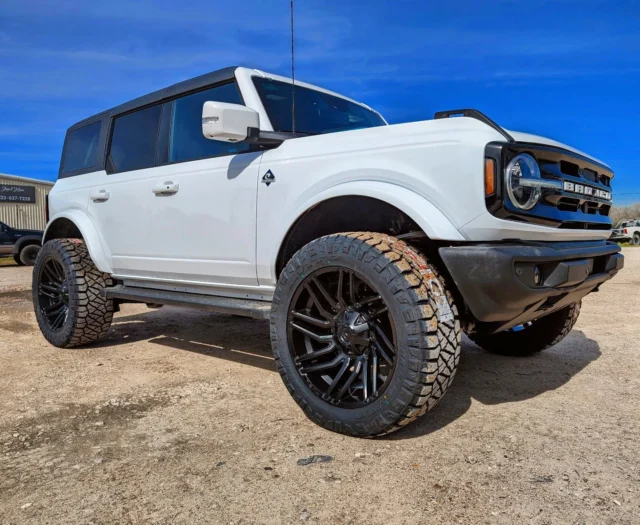 2" Lift, 22X10 Fuel Typhoon, 35X12.50 Nitro Ridge Grappler